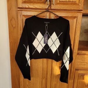 NWT Black & White Argyle Cropped Sweater